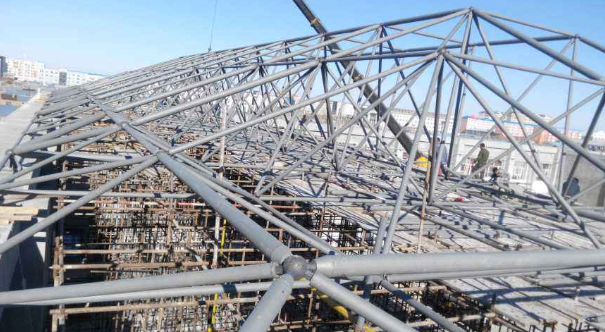 拉萨细数网架装配中抉择应用钢结构对室第的优势